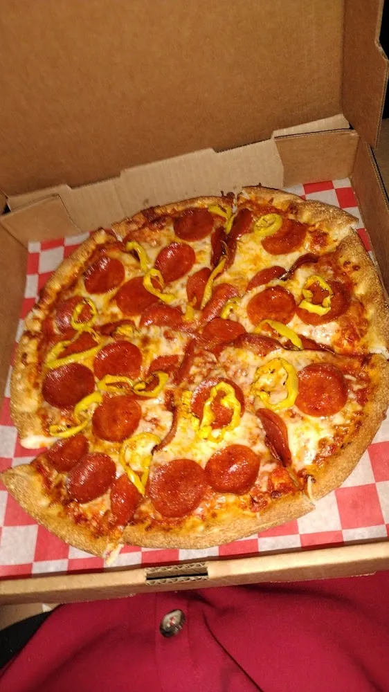 Pepperoni Pizza Banana Peppers